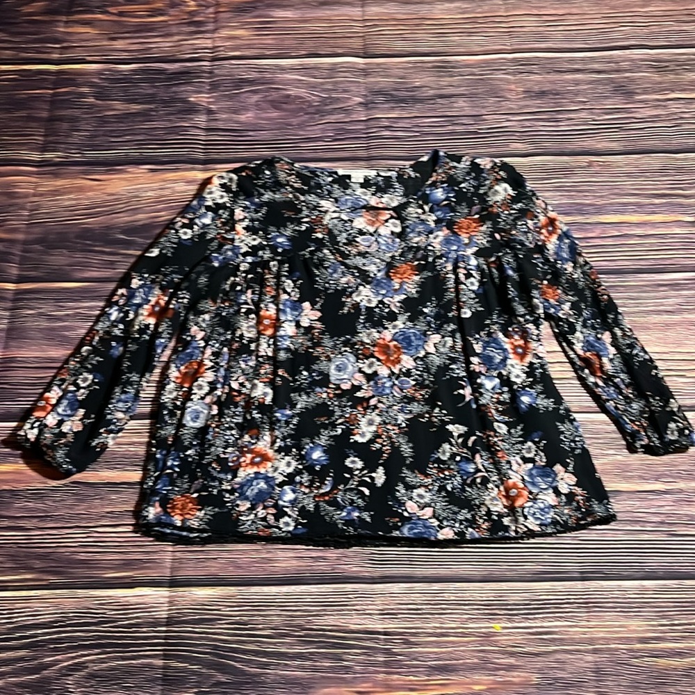 American Eagle Outfitters Floral Top
